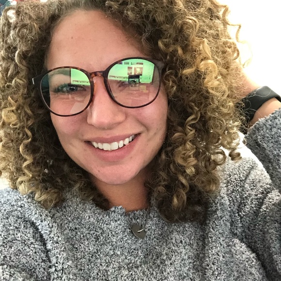 Meet your Posher, Anna - Picture 4 of 4